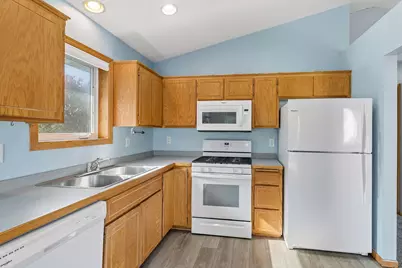 1816 Lupine Drive, Hudson, WI 54016 - Photo 9