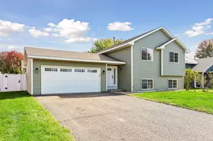 1816 Lupine Dr, Hudson, WI 54016 - Photo 3