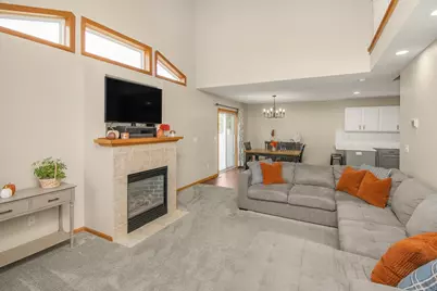 1665 Lexington Lane, Shakopee, MN 55379 - Photo 3