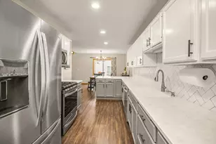 1665 Lexington Ln, Shakopee, MN 55379 - Photo 15