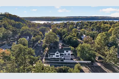 627 Locust Street, Hudson, WI 54016 - Photo 3