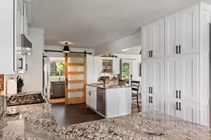 15601 Summit Dr, Eden Prairie, MN 55347 - Photo 21