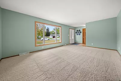 1603 Monroe Court, Northfield, MN 55057 - Photo 5