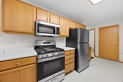 8706 Hastings Circle NE, Blaine, MN 55449 - Photo 5