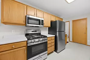 8706 Hastings Cir NE, Blaine, MN 55449 - Photo 5