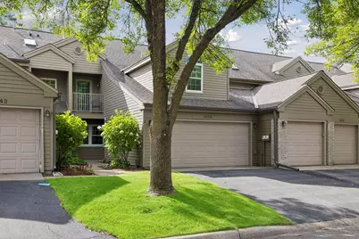 1640 Rose Hill Circle, Lauderdale, MN 55108 - Photo 3