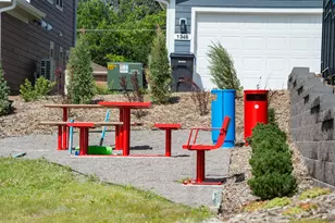 1360 Winthrop St N, Saint Paul, MN 55119 - Photo 25