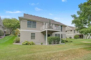 9753 Wedgewood Cir, Woodbury, MN 55125 - Photo 9