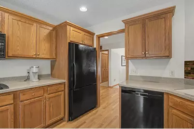 9753 Wedgewood Circle, Woodbury, MN 55125 - Photo 31