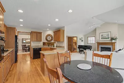 9753 Wedgewood Circle, Woodbury, MN 55125 - Photo 29