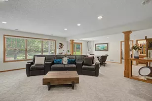 9753 Wedgewood Cir, Woodbury, MN 55125 - Photo 43