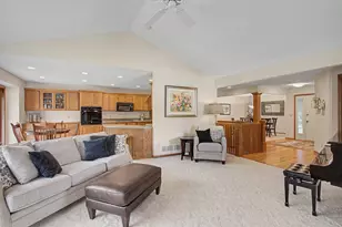 9753 Wedgewood Cir, Woodbury, MN 55125 - Photo 27