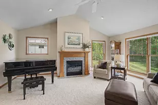 9753 Wedgewood Cir, Woodbury, MN 55125 - Photo 25