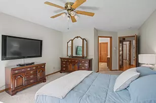 9753 Wedgewood Cir, Woodbury, MN 55125 - Photo 39