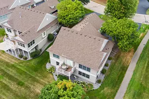 9753 Wedgewood Cir, Woodbury, MN 55125 - Photo 13