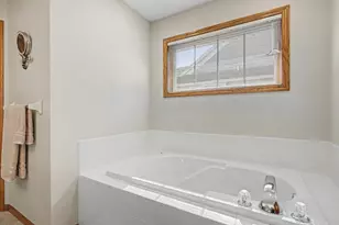 9753 Wedgewood Cir, Woodbury, MN 55125 - Photo 41