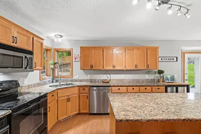 524 Eastwood Court, Eagan, MN 55123 - Photo 17