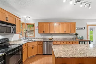 524 Eastwood Ct, Eagan, MN 55123 - Photo 17
