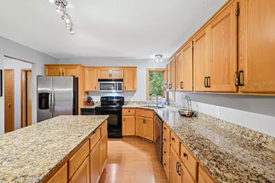 524 Eastwood Court, Eagan, MN 55123 - Photo 19