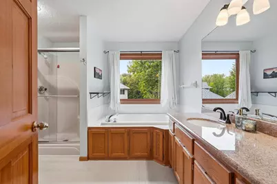 524 Eastwood Court, Eagan, MN 55123 - Photo 31