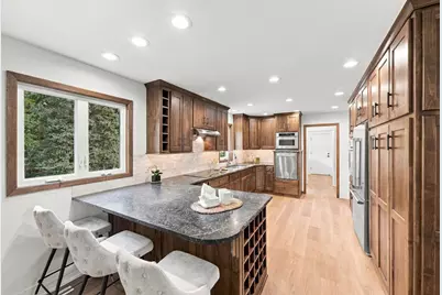 16724 Blenheim Way, Minnetonka, MN 55345 - Photo 7