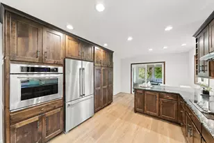 16724 Blenheim Way, Minnetonka, MN 55345 - Photo 3