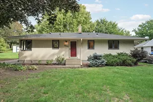 2153 Holloway Ave E, North Saint Paul, MN 55109 - Photo 1
