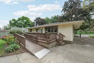 2153 Holloway Ave E, North Saint Paul, MN 55109 - Photo 35