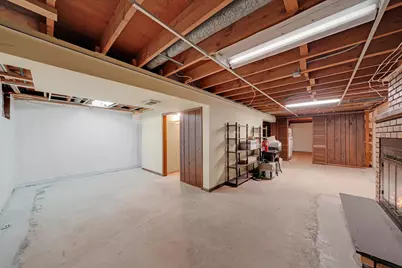 2153 Holloway Avenue E, North Saint Paul, MN 55109 - Photo 27