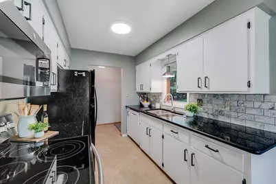 2153 Holloway Avenue E, North Saint Paul, MN 55109 - Photo 13