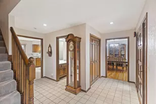 525 Sycamore Cir, Plymouth, MN 55441 - Photo 11