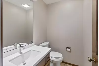 525 Sycamore Circle, Plymouth, MN 55441 - Photo 19
