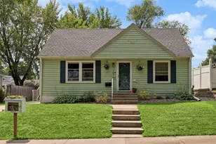 180 Westchester Dr, West Saint Paul, MN 55118 - Photo 1