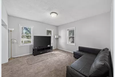 1076 Ross Avenue, Saint Paul, MN 55106 - Photo 3