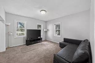1076 Ross Ave, Saint Paul, MN 55106 - Photo 3