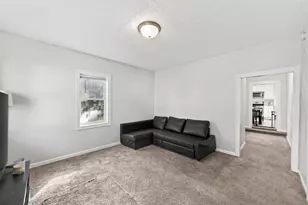 1076 Ross Ave, Saint Paul, MN 55106 - Photo 5