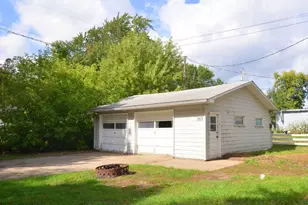 303 Park Ave N, Park Rapids, MN 56470 - Photo 5