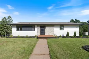 1634 Cliff Ave, Duluth, MN 55811 - Photo 3