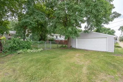 411 3rd Avenue W, Shakopee, MN 55379 - Photo 29