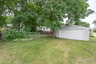 411 3rd Ave W, Shakopee, MN 55379 - Photo 29