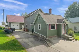 514 Maple Dr, Spring Grove, MN 55974 - Photo 3