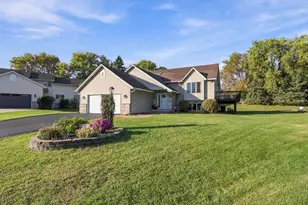 2330 Oak Glen Ct, Stillwater, MN 55082 - Photo 3