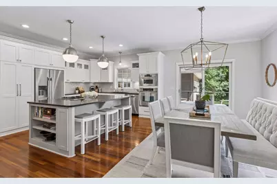 238 Broadway Avenue N, Wayzata, MN 55391 - Photo 9