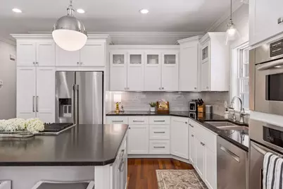 238 Broadway Avenue N, Wayzata, MN 55391 - Photo 13