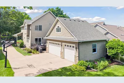 238 Broadway Avenue N, Wayzata, MN 55391 - Photo 3
