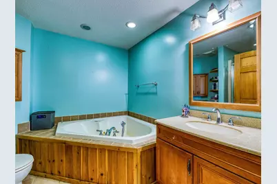 11081 Hillcrest Drive NE, Bemidji, MN 56601 - Photo 25