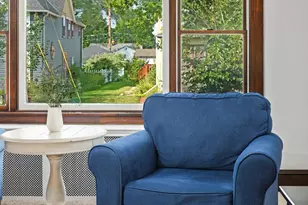 328 Osceola Ave S, Saint Paul, MN 55102 - Photo 5