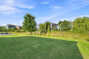 833 Red Cedar Ct, Chaska, MN 55318 - Photo 3