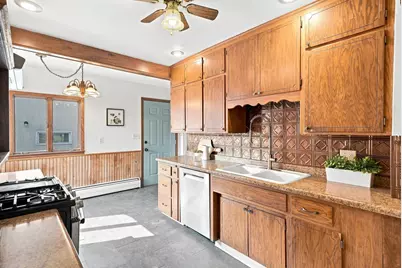 902 Hyacinth Ave E, Saint Paul, MN 55106 - Photo 5