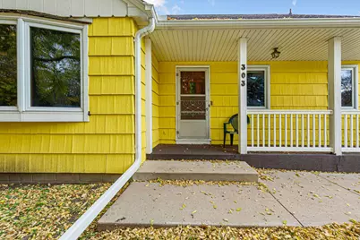 303 S Main Street, Winthrop, MN 55396 - Photo 5